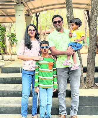 జూనియర్‌–సీనియర్‌
