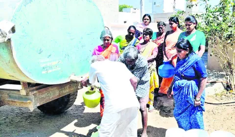 ఆర్‌.మరువపల్లిలో దాహం కేకలు 