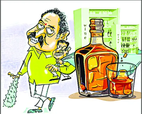 మద్యం దోపిడీకి పచ్చజెండా