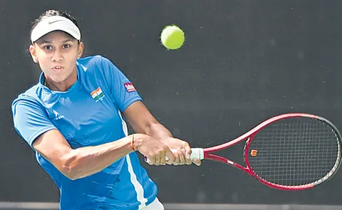 Srivalli Rashmika in the final of the doubles category of the ITF W75 tournament5