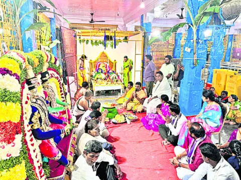 వైభవంగా ‘వీరన్న’ అంకురార్పణ పూజలు
