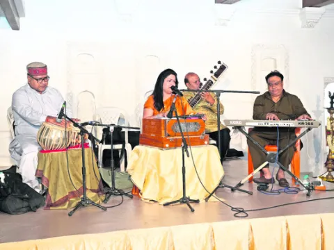 దోమకొండలో  ఉర్దూ కవి సమ్మేళనం 
