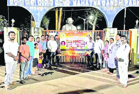 అమర వీరులకు నివాళులు