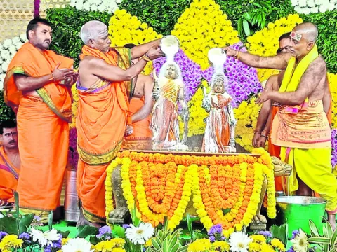 కల్యాణం.. కమనీయం! 