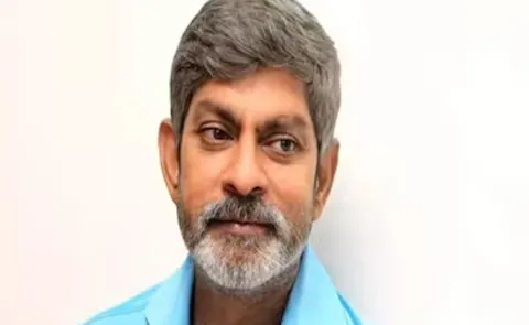 Jagapathi Babu Say He Traveled In RTS Bus, No One Recognise Him