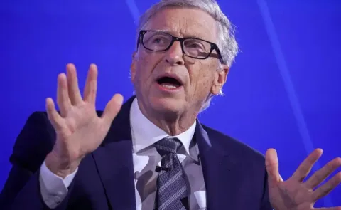 Bill Gates plane circling in the air