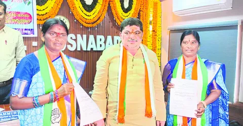 అభివృద్ధే ముఖ్యం