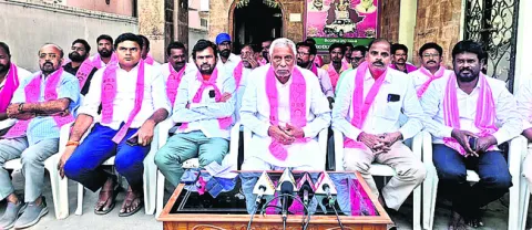 ‘బెదిరించి కాంగ్రెస్‌లో చేర్చుకుంటున్నారు’