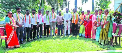 మంథని మకుటంపై   కాంగ్రెస్‌ జెండా 