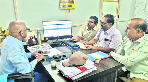 ‘లీప్‌’ యాప్‌ లోనే ఉత్తర్వులు 