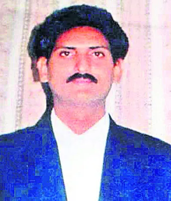 నిరుద్యోగ భృతి హామీ మరిచారు 
