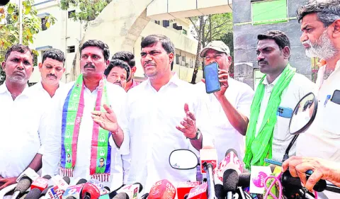 ప్యాకేజీకి అమ్ముడుపోయే సంస్కృతి నీదే 