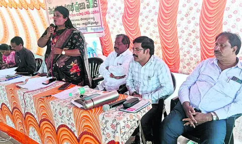 ఉపాధి హామీ నిధుల గోల్‌మాల్‌ 