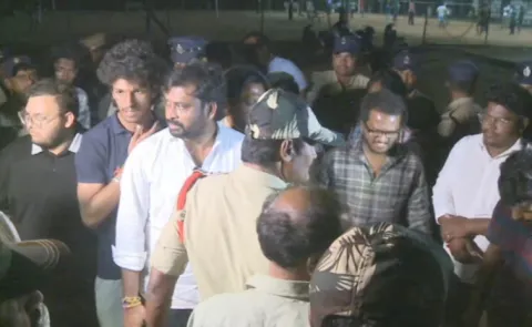 ABVP And RSS Conduct Shaka In AU