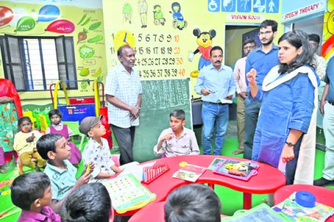 దివ్యాంగ విద్యార్థుల భద్రతకు ప్రాధాన్యమివ్వాలి