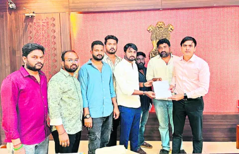 నిరుద్యోగ హామీ నెరవేర్చాలి 