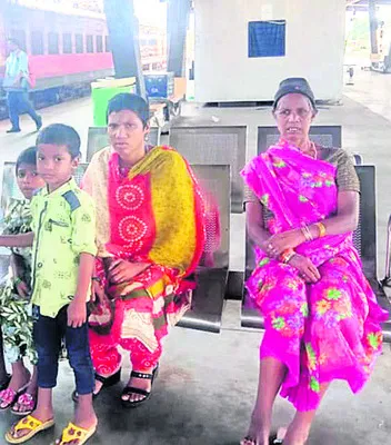 నిరాశ్రయులకు చేయూత