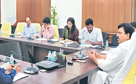 Ponguleti Srinivas Reddy reviews with Stamps and Registration Department officials