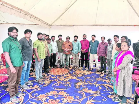 జిల్లా ఉద్యాన సహాయకుల సంక్షేమ సంఘం అధ్యక్షుడిగా వరుణ్‌ 