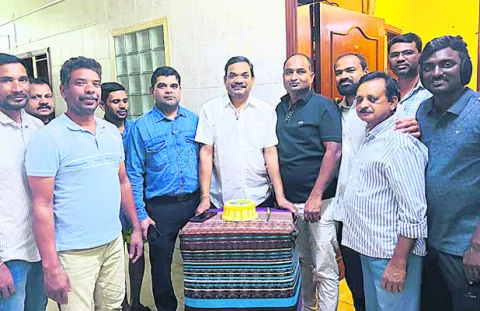 గల్ఫ్‌ కార్మికులకు రూ.వెయ్యి కోట్లు కేటాయించాలి