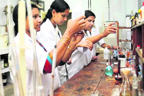 నేటి నుంచి ఇంటర్‌ ప్రాక్టికల్స్‌