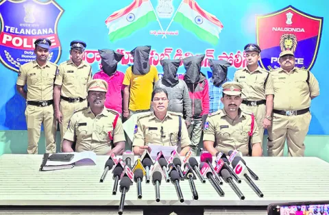 గంజాయి ముఠా అరెస్ట్‌