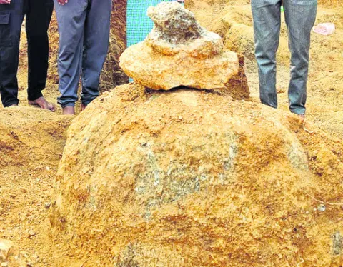 మల్కాపూర్‌లో నంది విగ్రహం లభ్యం