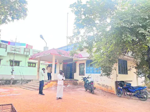 రెవెన్యూలో సమ్యసల సైరన్‌