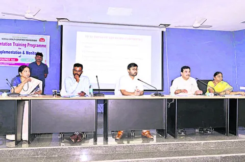 భ్రూణ హత్యలు నివారించాలి