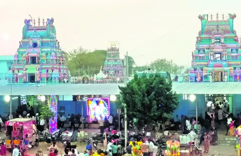 రారండోయ్‌ జాతర చూద్దాం 