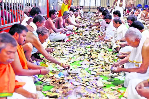 బ్రహ్మోత్సవాల్లో మల్లన్న ఆదాయం రూ.5.61కోట్లు