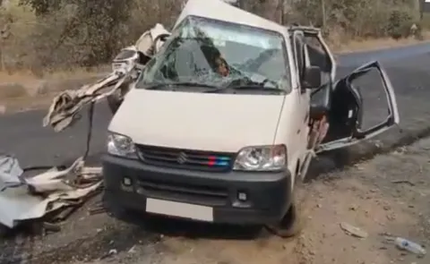 Seven dies After Collision Between Truck And Car In Gujarat Valasad
