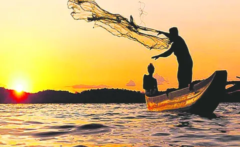 మత్స్యకారులకు చేయూత 