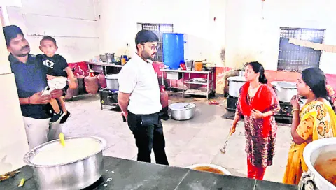 ‘పది’లో ఉత్తమ ఫలితాలు సాధించాలి 