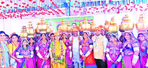 బంజారాలకు రిజర్వేషన్‌ కల్పించిన పార్టీ కాంగ్రెస్‌