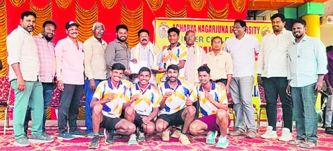 సెపక్‌ తక్రా విజేత యూనివర్సిటీ ఫిజికల్‌ ఎడ్యుకేషన్‌ కళా