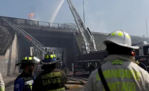 50 cars damaged after truck exploded on Chilean highway