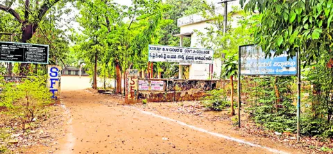 పరీక్షలకు పటిష్ట ఏర్పాట్లు