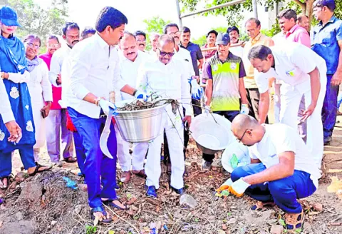 పర్యావరణ పరిరక్షణకు తోడ్పాటు అందించాలి 
