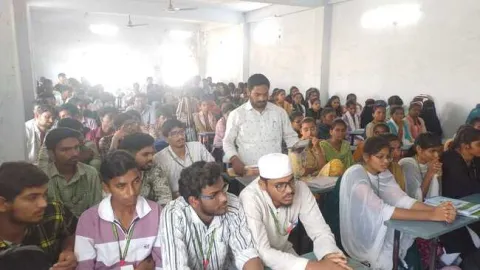 సీ్త్రల అభ్యుదయానికి బీఆర్‌ అంబేద్కర్‌ విశేష కృషి
