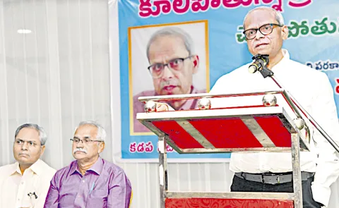 Parakala Prabhakar comments on EVM Voting