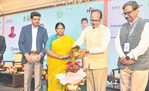 There will be no political differences in development programs says Shivraj Singh Chouhan