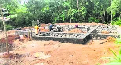 పేదలకు గృహలక్ష్మి యోగం