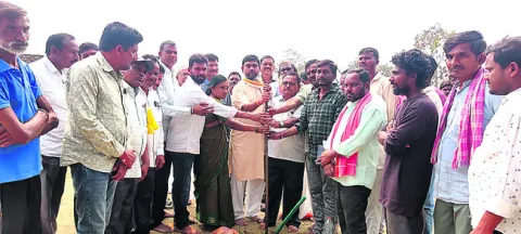 సబ్‌ స్టేషన్‌ నిర్మాణానికి భూమిపూజ