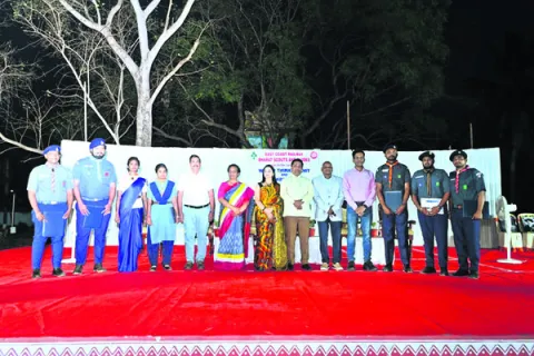 వాల్తేర్‌ డిస్ట్రిక్ట్‌, స్కౌట్స్‌ అండ్‌ గైడ్స్‌కు ఆరు 