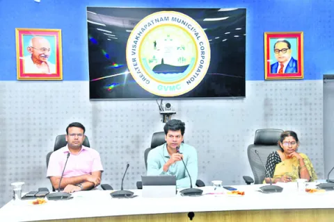 ఉగాది నాటికి టిడ్కో ఇళ్లు