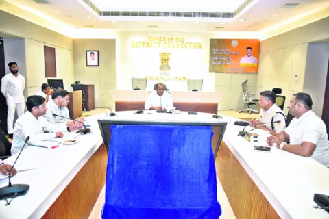 పదో తరగతి పరీక్షలకు పటిష్ట ఏర్పాట్లు