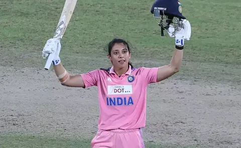 IND VS AUS 1st ODI: mandhana has most 50 plus scores against Australia, most by any asian player5