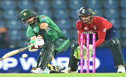 Sahibzada Farhans Half-Century Helps Pakistan Reach 164-9 vs England2