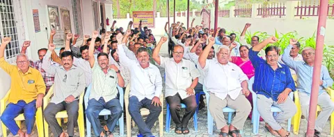 ‘బాబూ’.. తప్పుదోవ పట్టించొద్దు! 